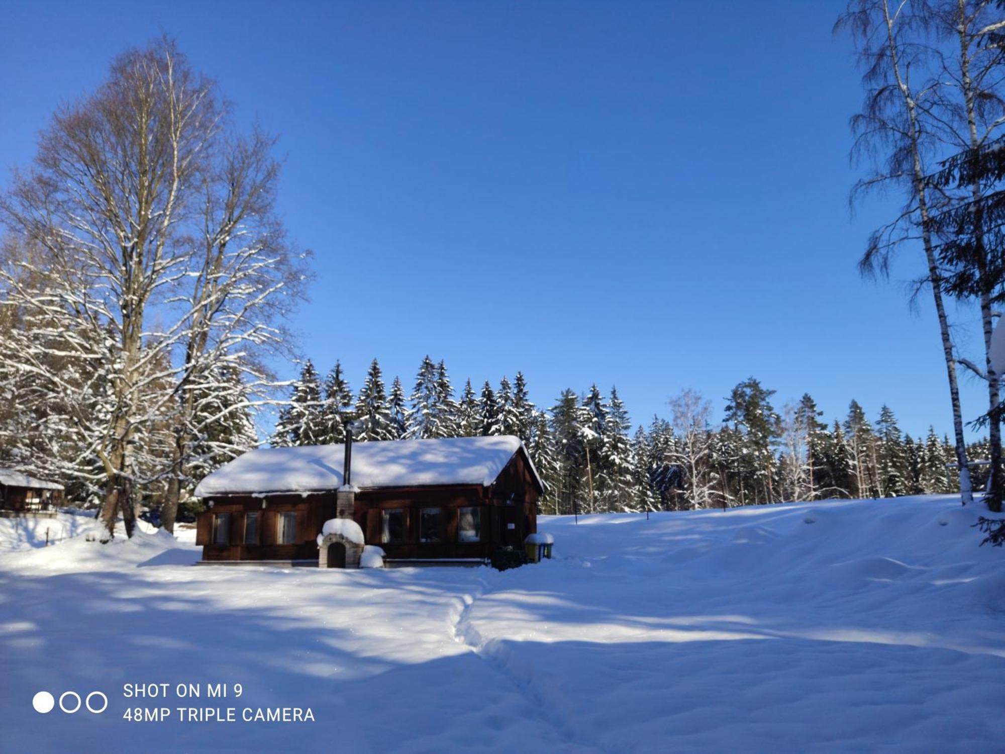 Lesni Chaty "Hogo Fogo" Kytlice Esterno foto